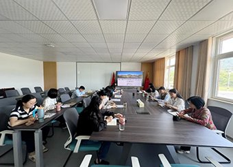 对照阅读两者都保留在站内即可形成完整